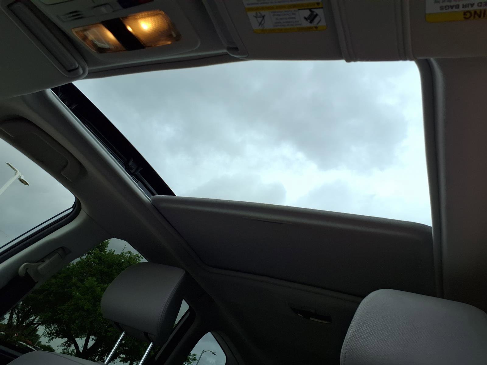 Used 2017 Subaru Forester 2.5i Premium w/ All-Weather Package AWD/4WD image 5