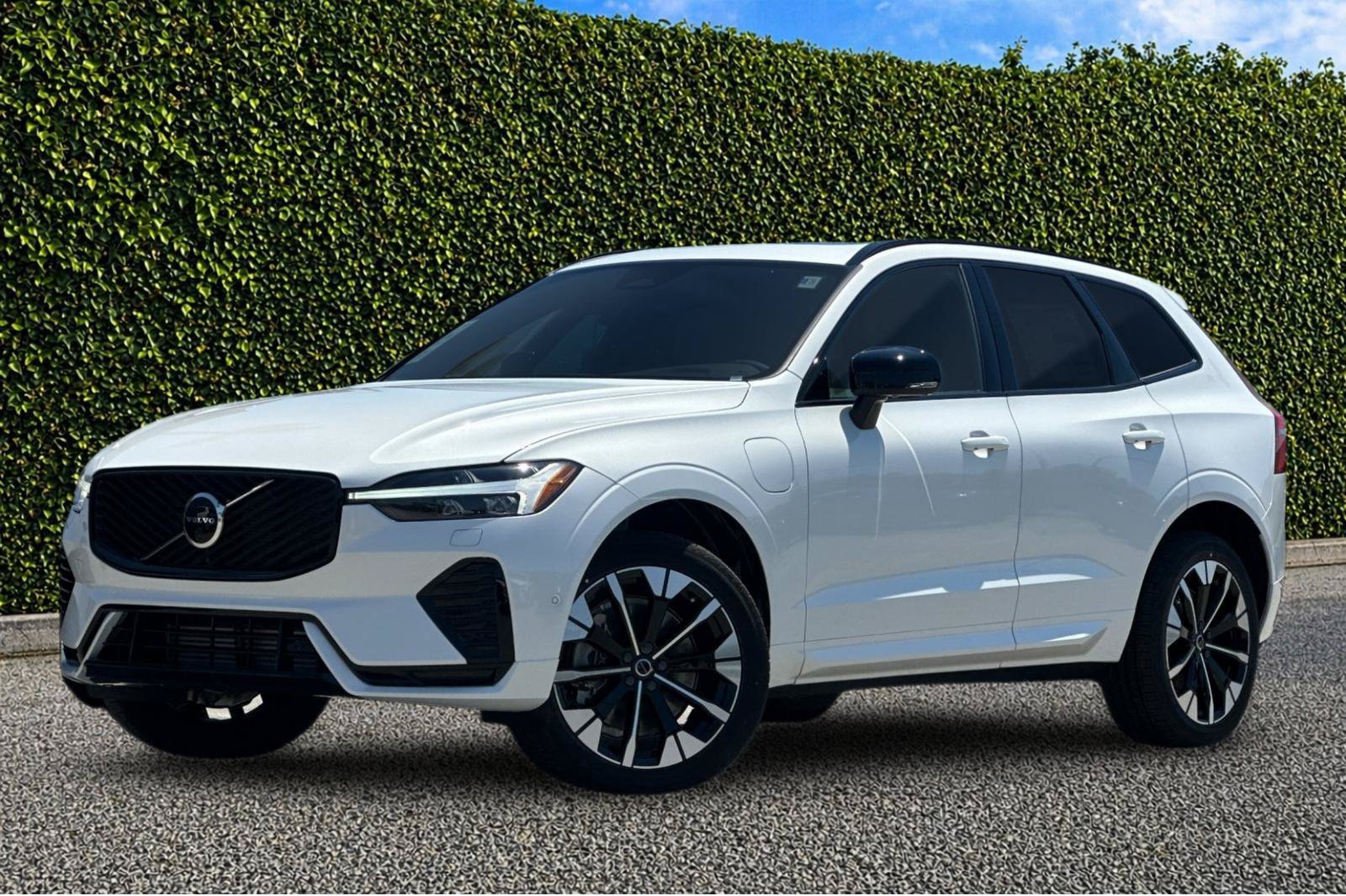New 2026 Volvo XC60 T8 Plus w/ Protection Package Premier AWD/4WD image 1
