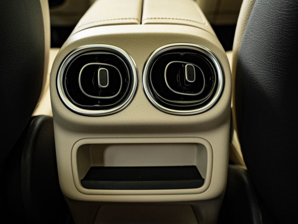 New 2026 Mercedes-Benz GLC 300 4MATIC image 40