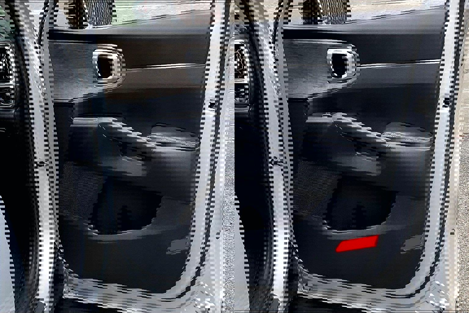 Used 2021 Kia Sorento EX w/ EX AWD X-Line Package image 23