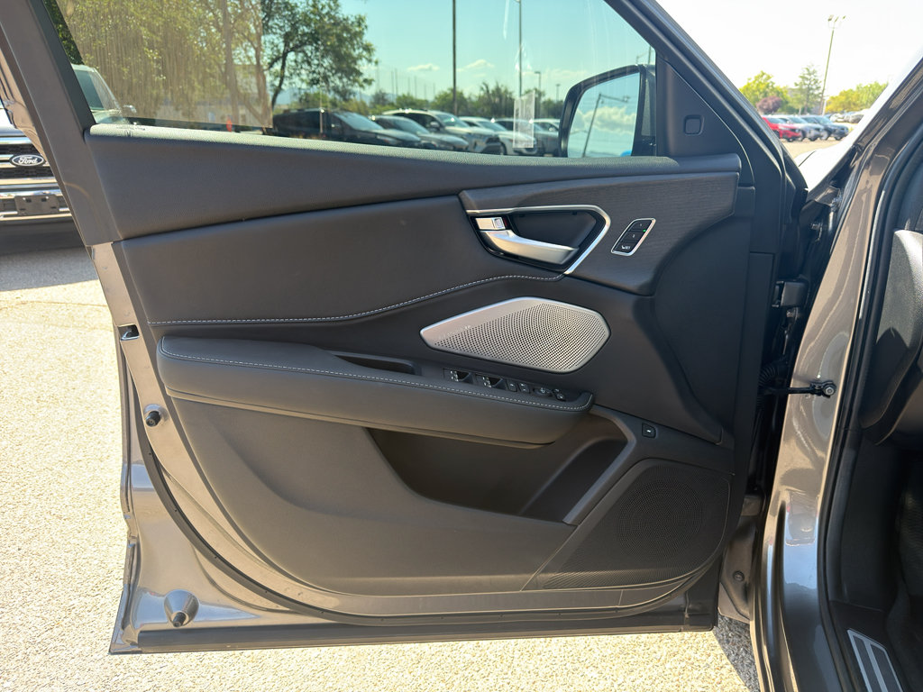 Used 2025 Acura RDX SH-AWD w/ Advance Package image 9