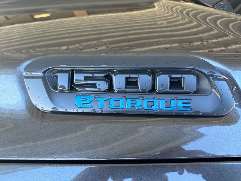 New 2026 RAM 1500 4x4 Crew Cab image 29