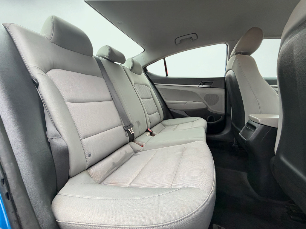 Used 2017 Hyundai Elantra SE FWD image 36