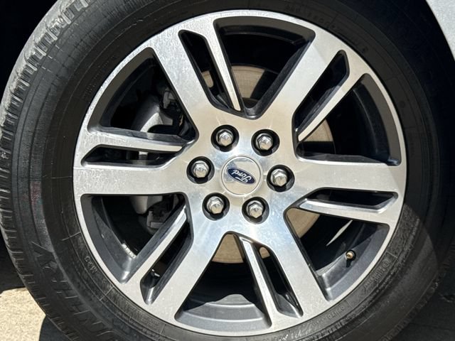 Used 2024 Ford Expedition Limited RWD image 10