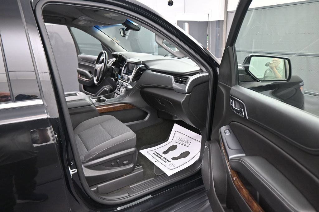 Used 2018 Chevrolet Suburban LS w/ Skid Plate Package AWD/4WD image 44