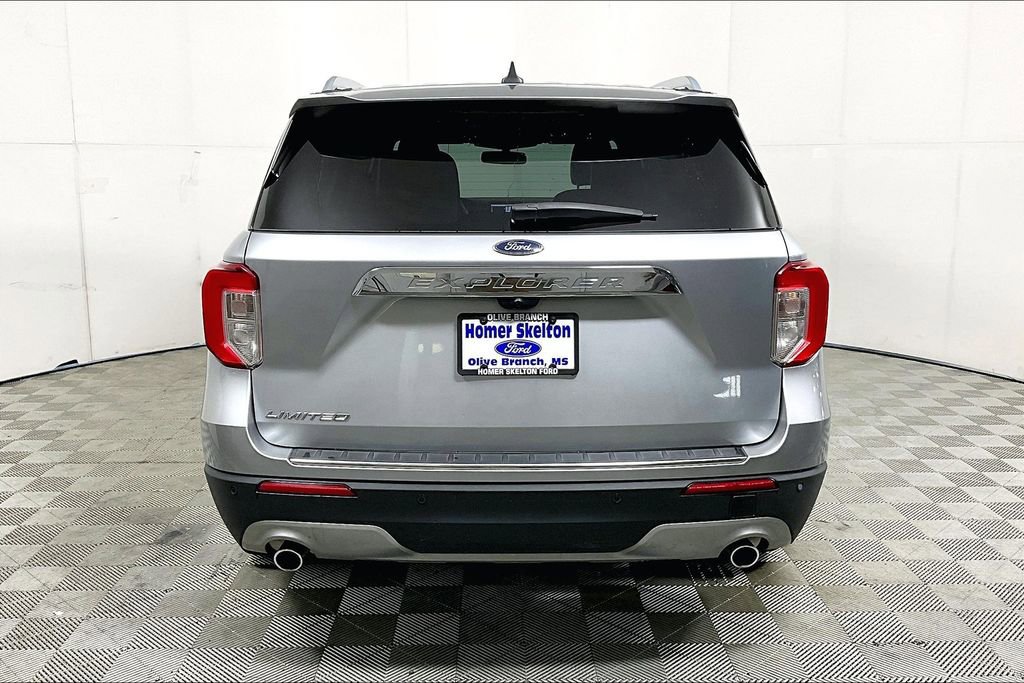 Used 2022 Ford Explorer Limited w/ Equipment Group 301A image 4