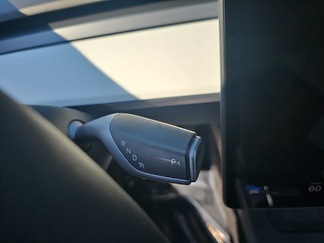 Used 2022 Tesla Model 3 Long Range AWD/4WD image 25