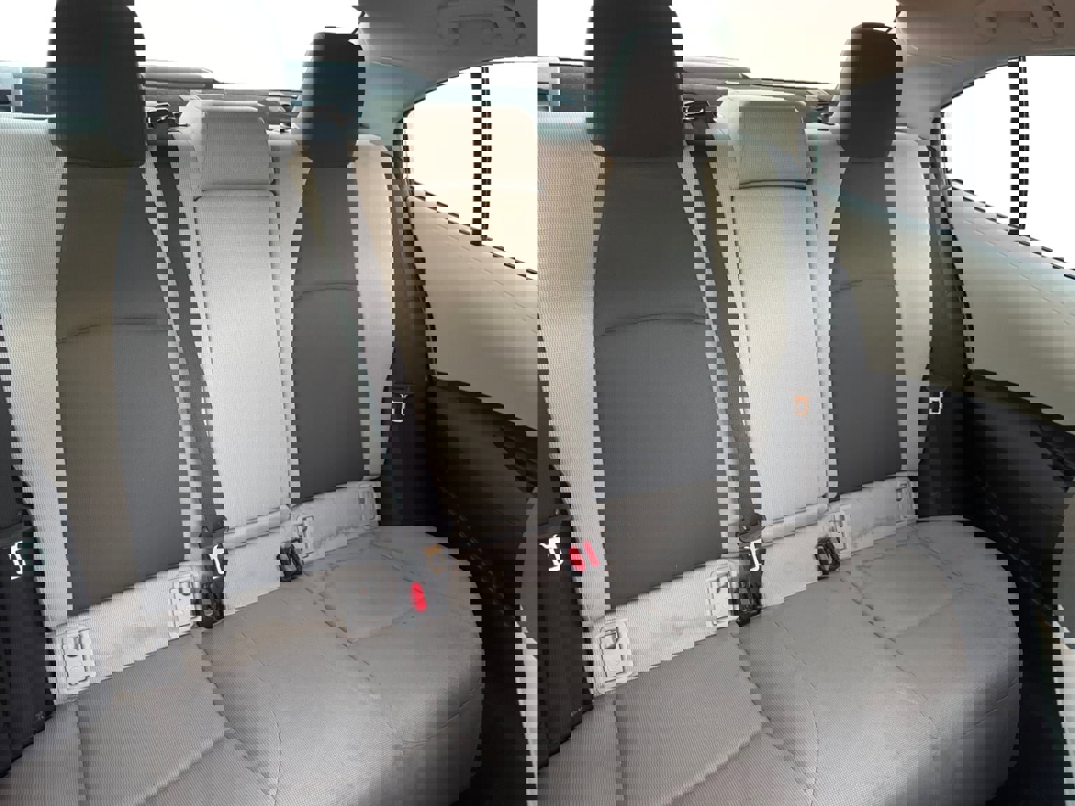 Used 2022 Toyota Corolla LE image 17