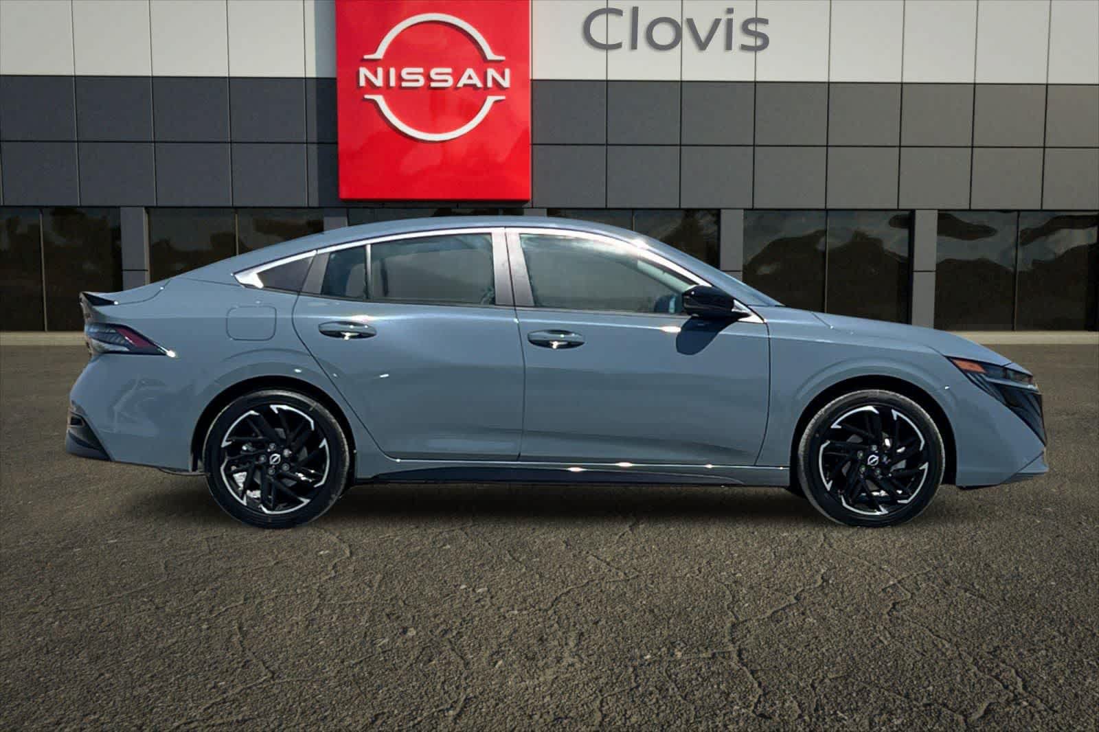 New 2026 Nissan Sentra SR FWD image 9