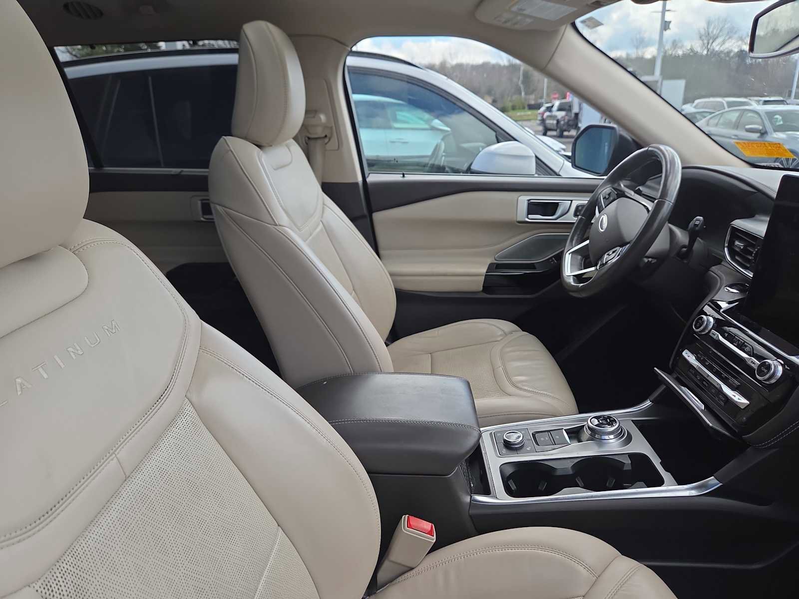 Used 2021 Ford Explorer Platinum w/ Equipment Group 601A image 11