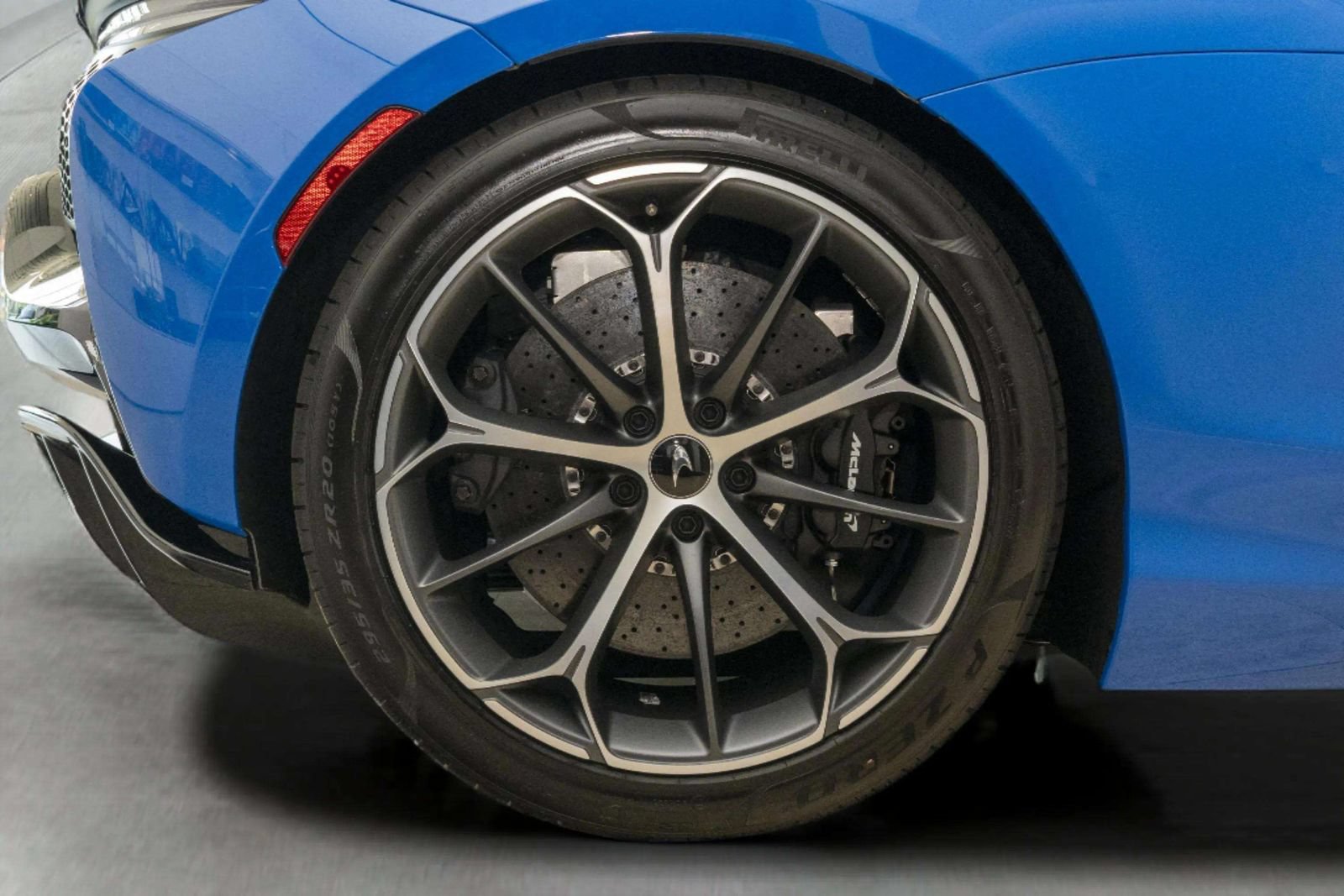 New 2026 McLaren Artura Spider RWD image 41
