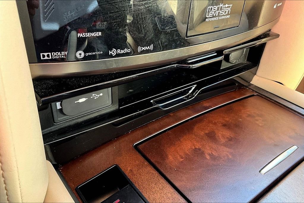 Used 2018 Lexus LX 570 4WD image 30