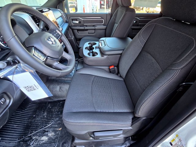 New 2026 RAM 3500 Big Horn AWD/4WD image 23