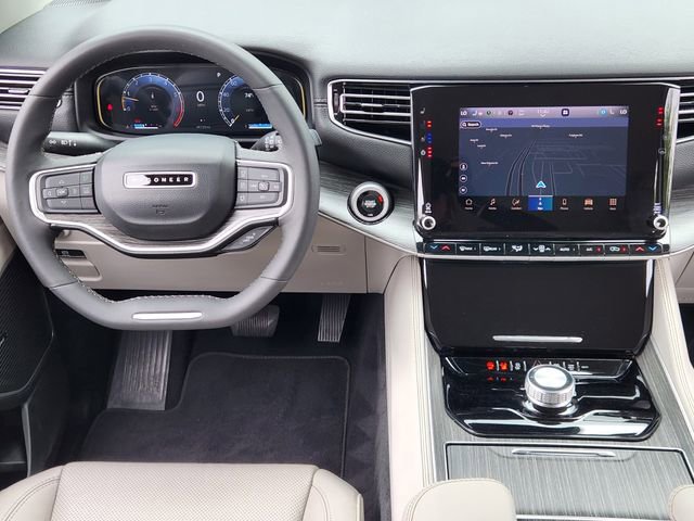 Certified 2024 Jeep Wagoneer Series II image 25