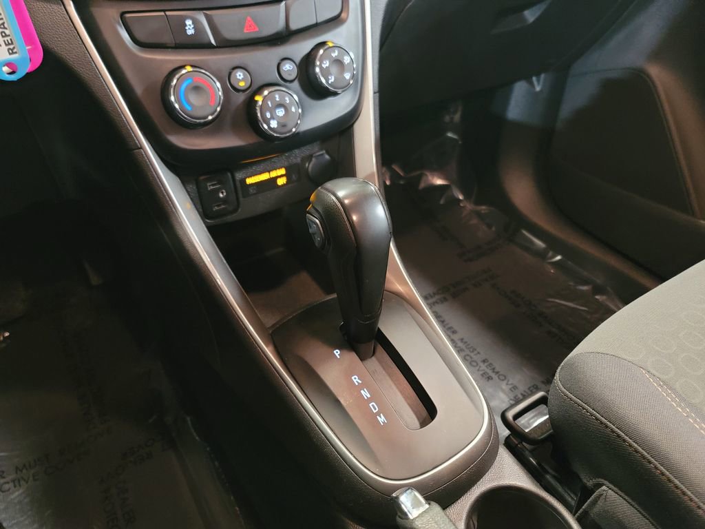 Used 2020 Chevrolet Trax LS w/ Tint and Cruise Package image 17
