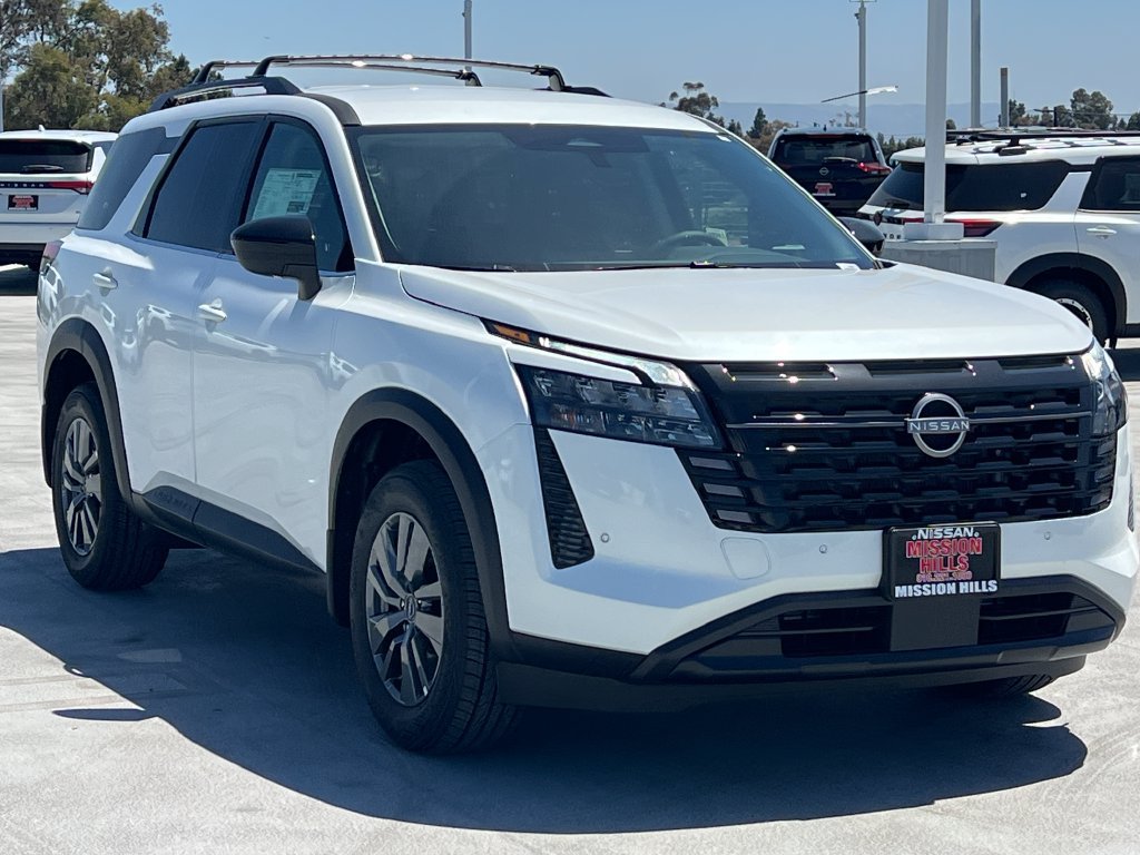 New 2026 Nissan Pathfinder SV FWD image 11
