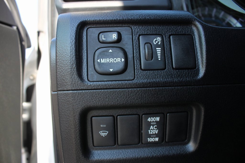 Used 2018 Toyota 4Runner SR5 image 14