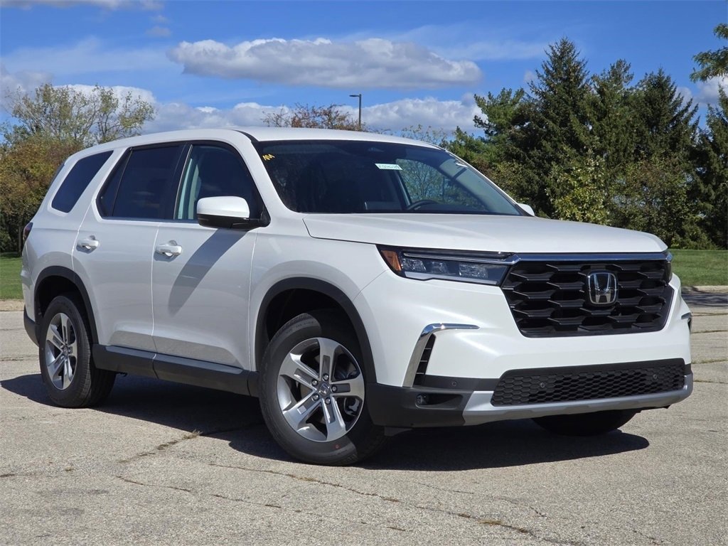 New 2025 Honda Pilot EX-L image 2