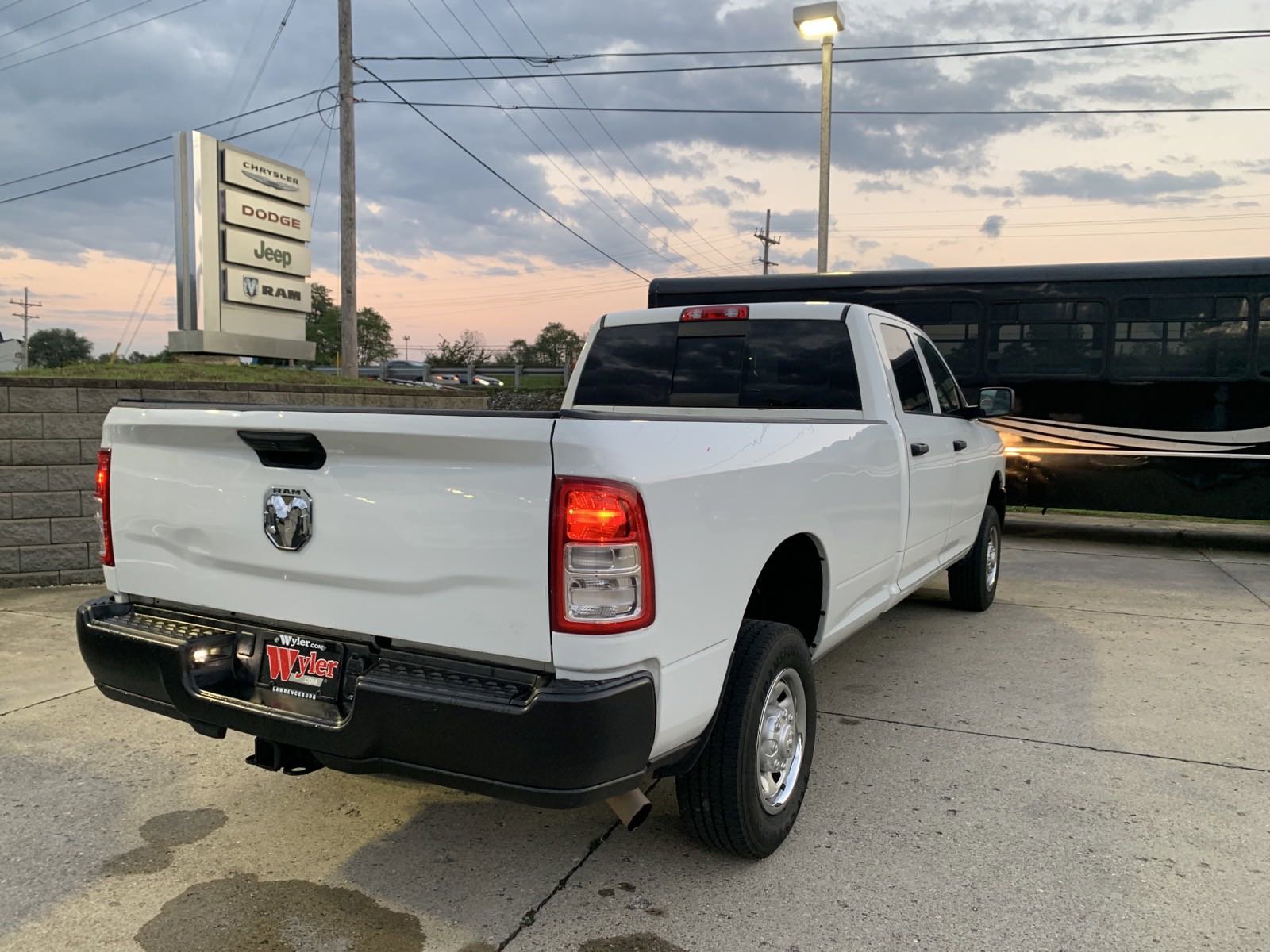 Used 2022 RAM 2500 Tradesman image 16