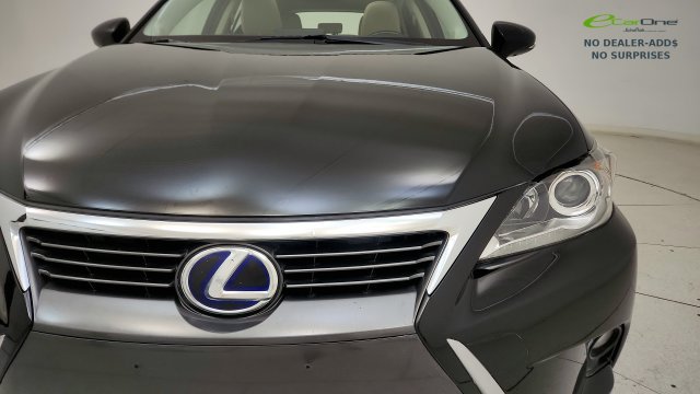 Used 2015 Lexus CT 200h w/ Navigation Package FWD image 25