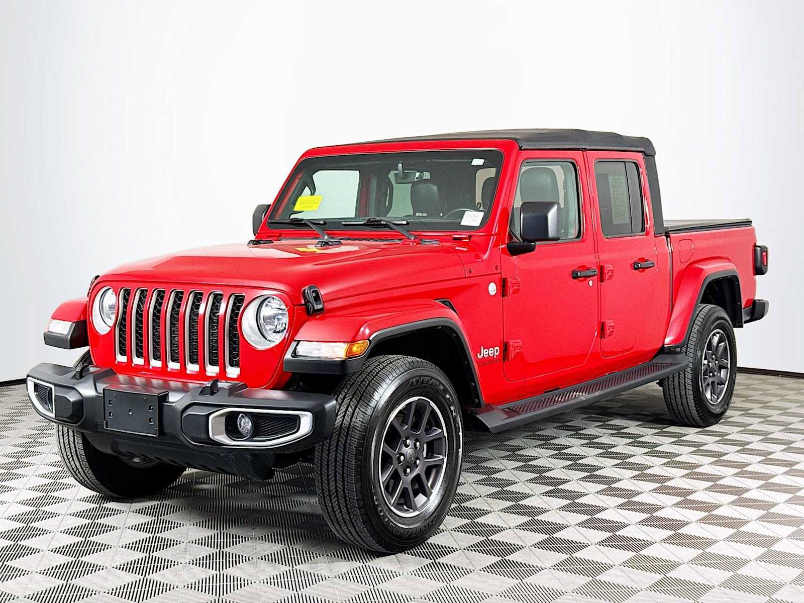 Used 2021 Jeep Gladiator Overland image 1