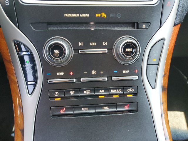 Certified 2019 Lincoln Nautilus Select FWD image 28