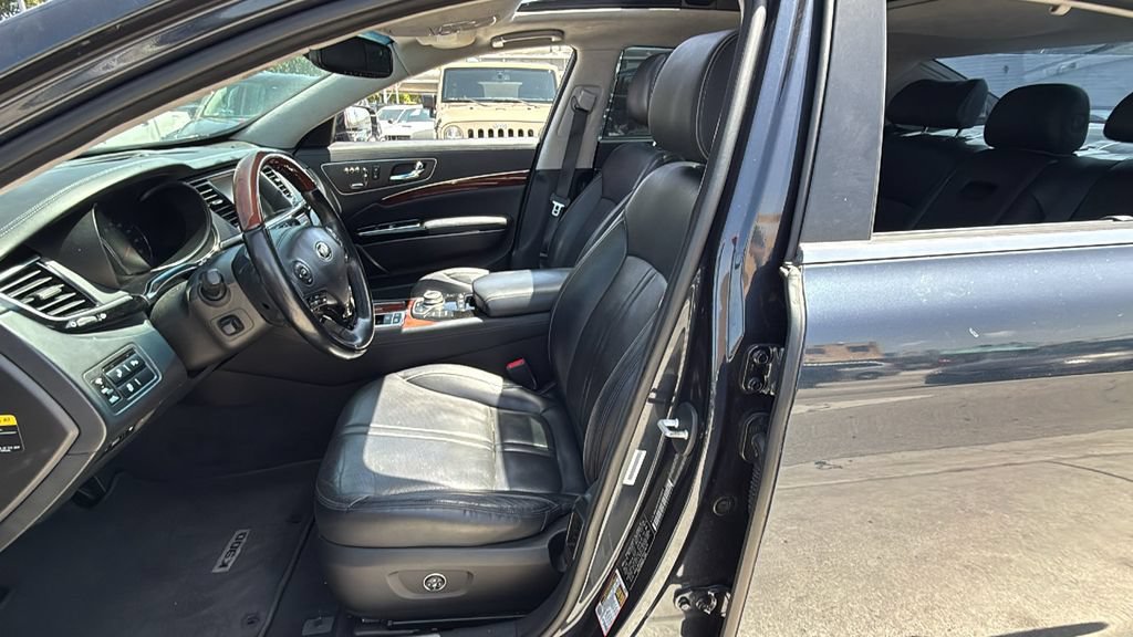 Used 2015 Kia K900 Luxury RWD image 22