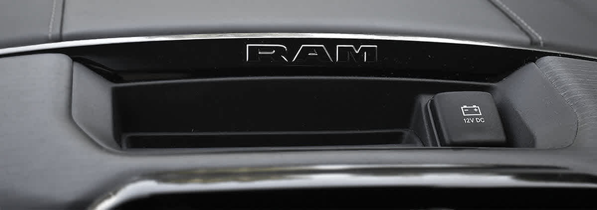 Used 2024 RAM 1500 Limited w/ Off Road Group AWD/4WD image 18
