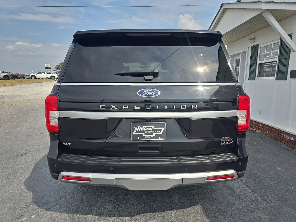 Used 2024 Ford Expedition Max XLT image 7