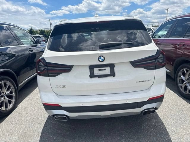 Used 2024 BMW X3 xDrive30i w/ Convenience Package AWD/4WD image 7