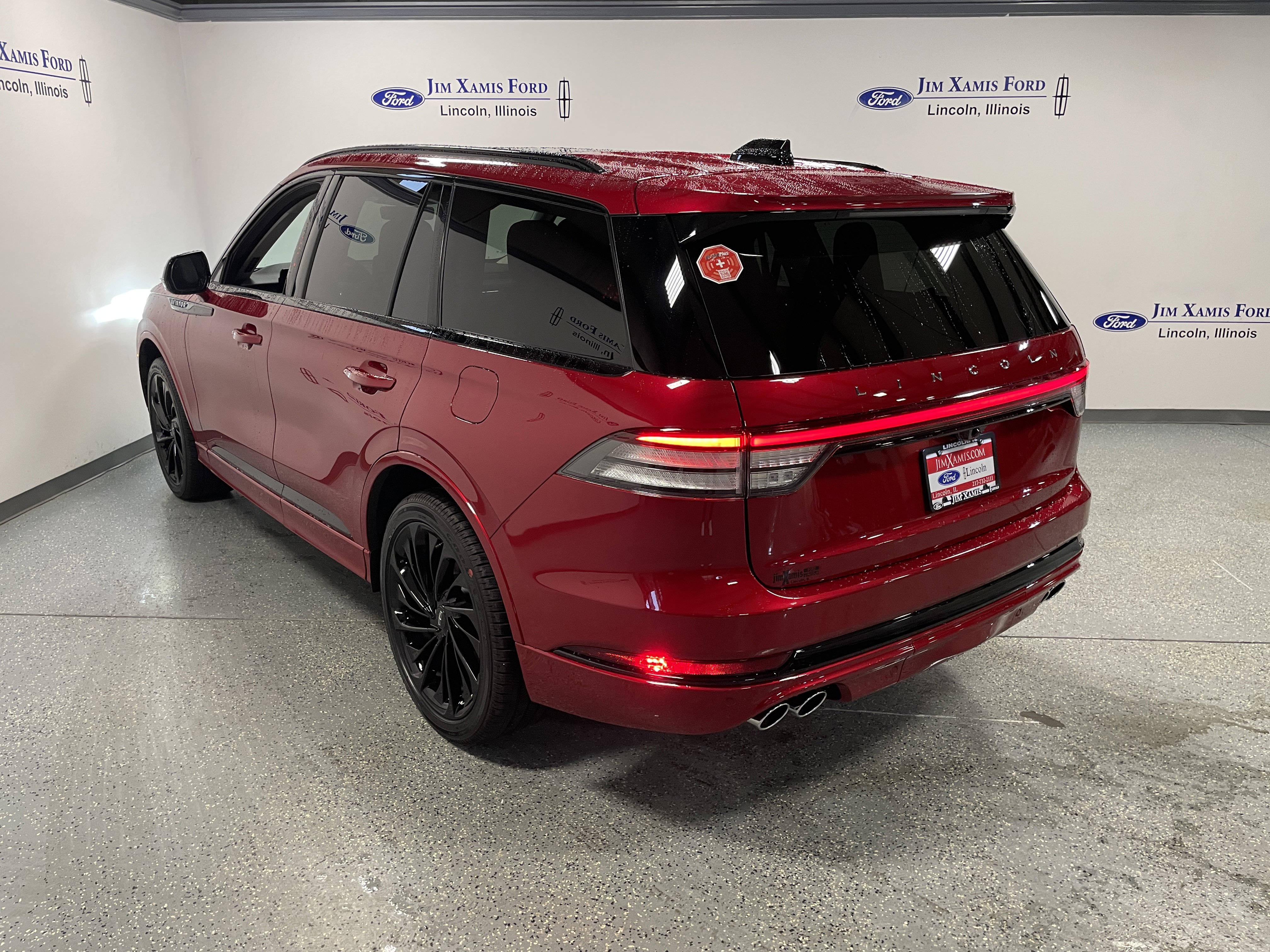 New 2025 Lincoln Aviator Reserve w/ Luxury Package image 4