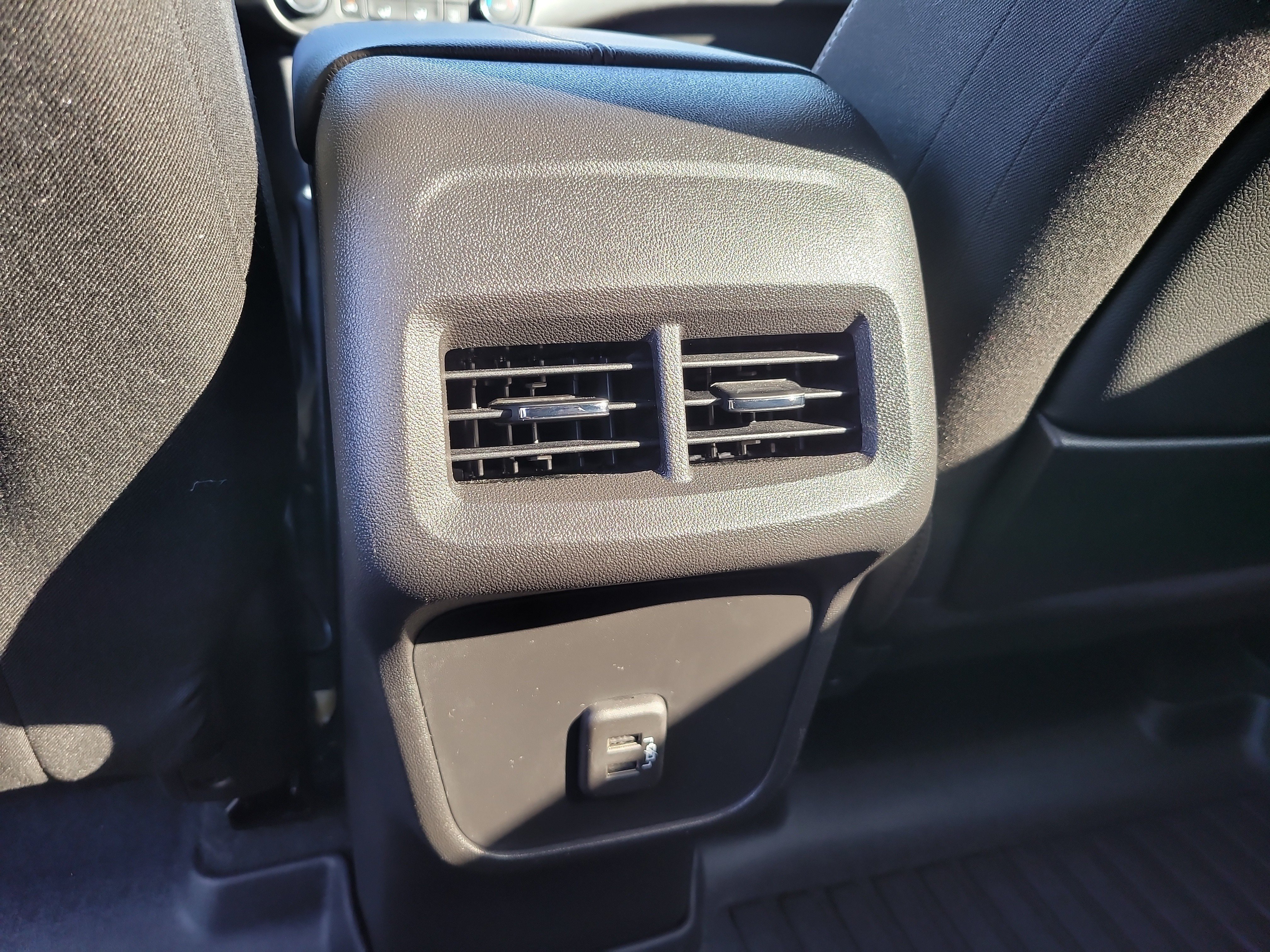 Used 2023 GMC Terrain SLE FWD image 13