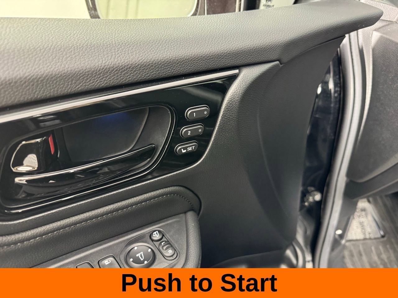 Used 2025 Honda Odyssey Elite image 11