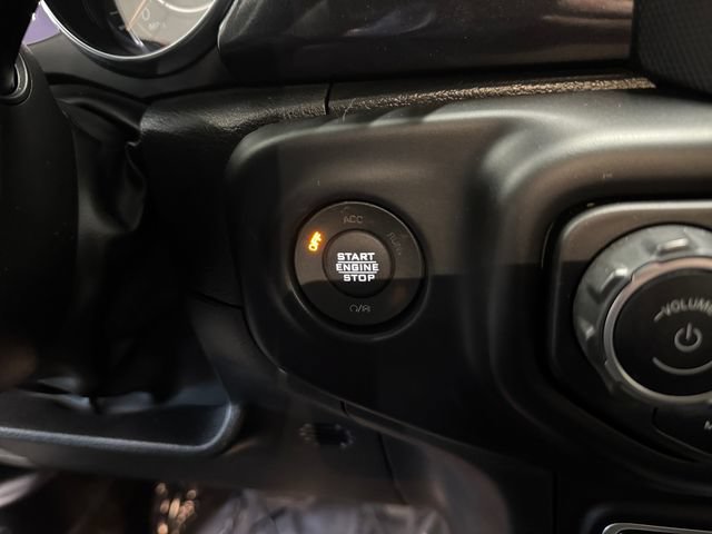 Used 2023 Jeep Wrangler Unlimited Sport AWD/4WD image 20