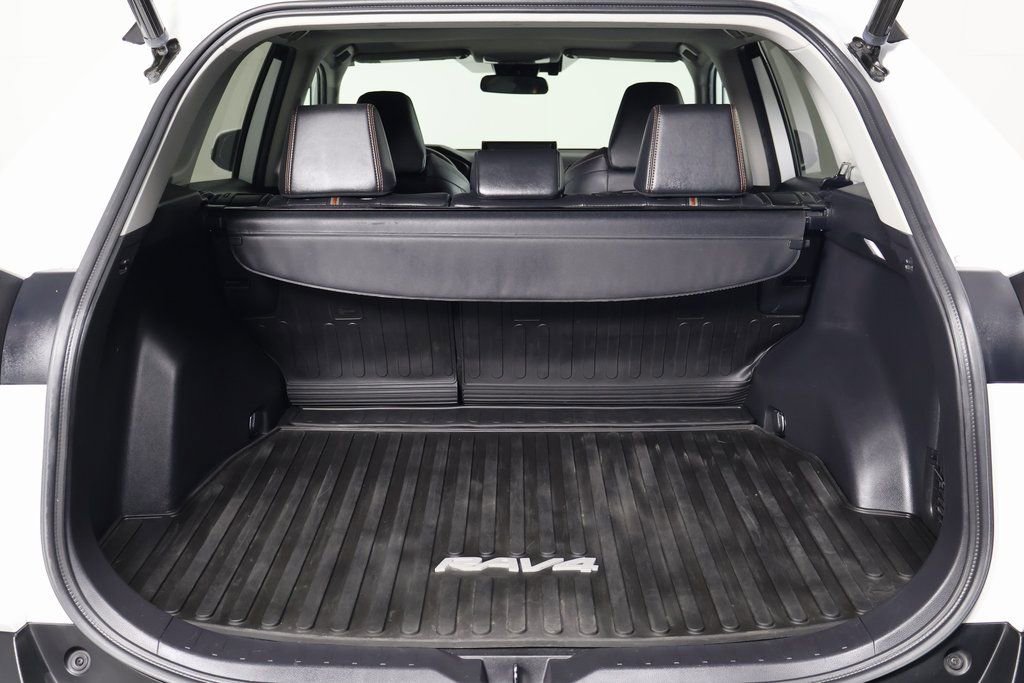 Used 2022 Toyota RAV4 Adventure w/ Convenience Package image 14