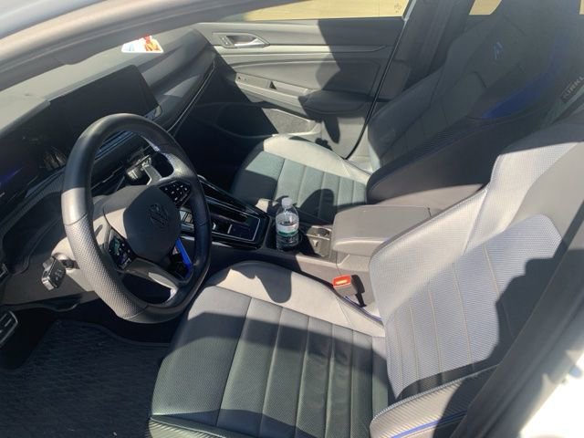 Used 2023 Volkswagen Golf R image 8