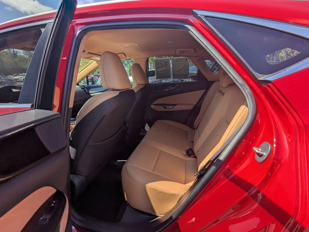 Used 2023 Lexus NX 250 FWD w/ Towing Package (2000 Lbs) image 22