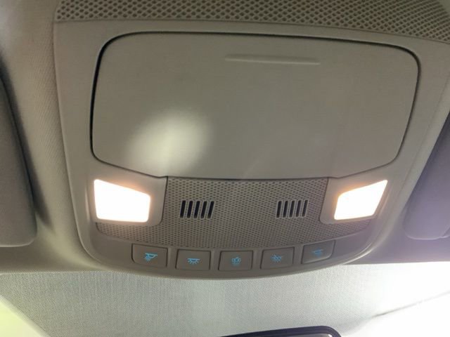 Used 2017 Ford Fusion SE w/ Fusion SE Technology Package image 24