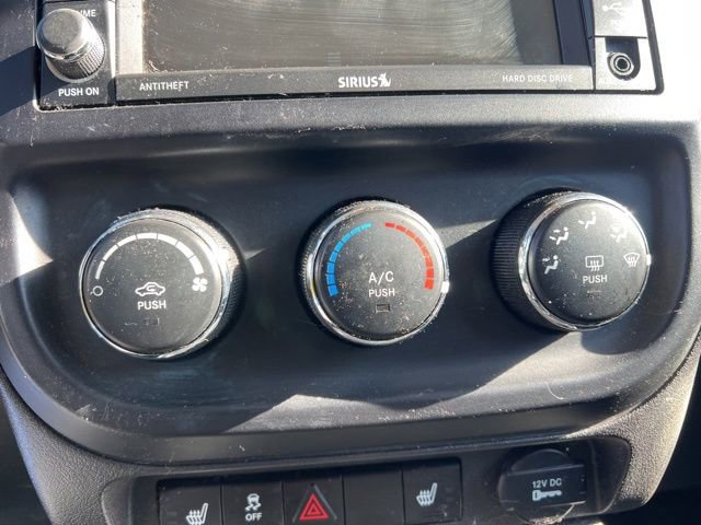 Used 2014 Jeep Patriot Latitude w/ Sun/Sound Group image 17