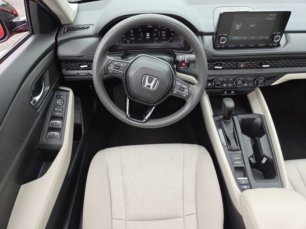 Certified 2025 Honda Accord SE image 26