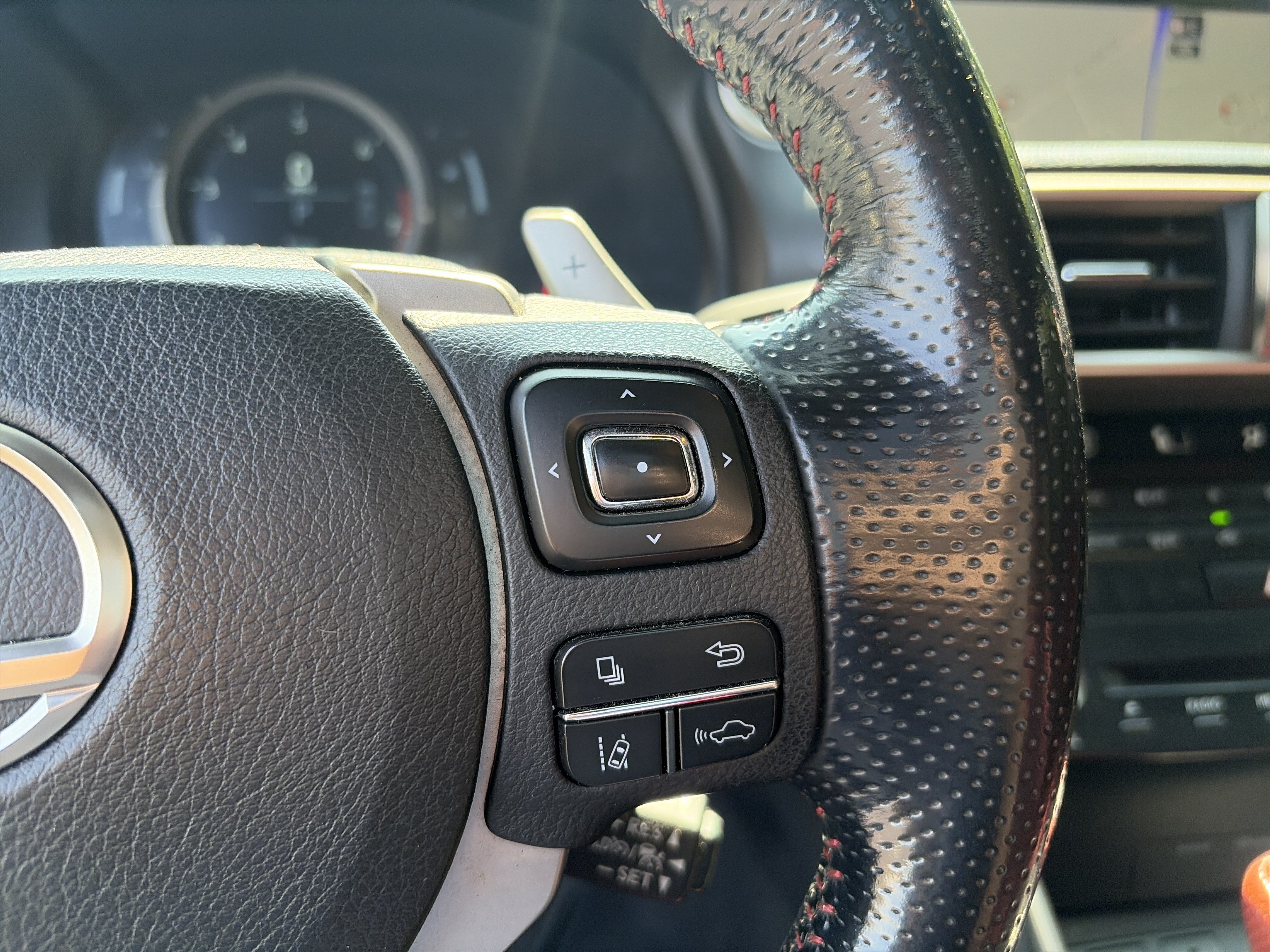 Used 2017 Lexus IS 300 F Sport w/ F Sport Package AWD/4WD image 33