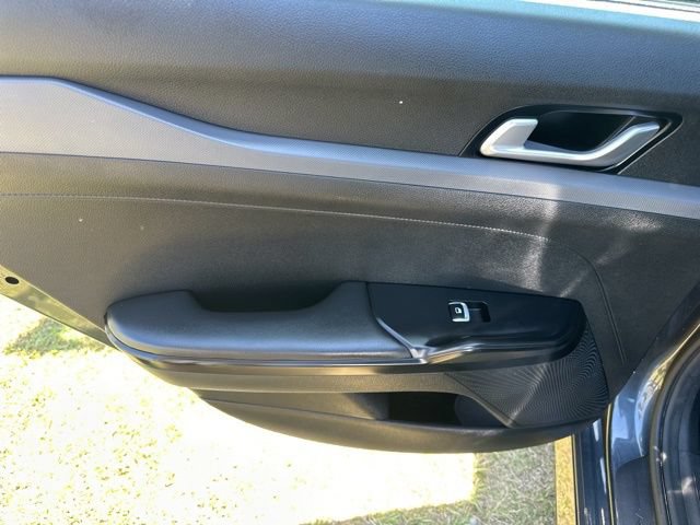 Used 2023 Kia K5 LXS FWD image 23