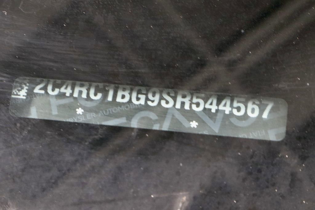 Used 2025 Chrysler Pacifica Select FWD image 34