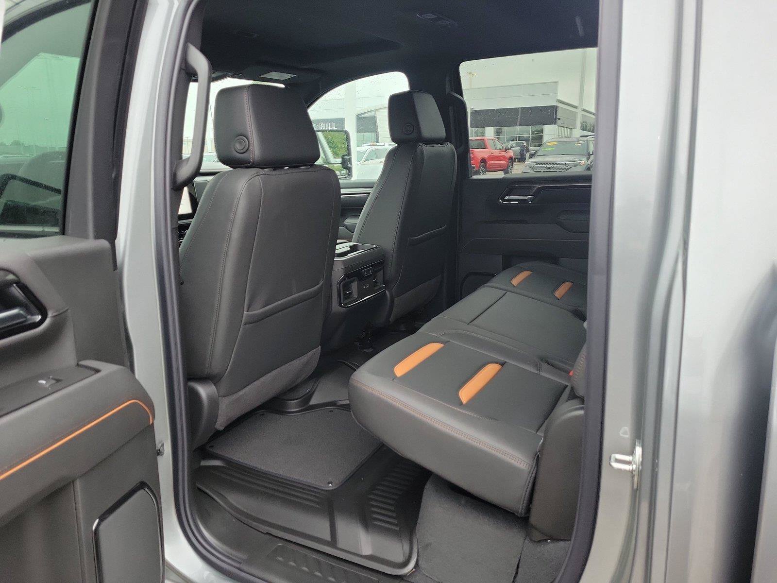 New 2026 GMC Sierra 2500 AT4 w/ AT4 Premium Plus Package AWD/4WD image 12