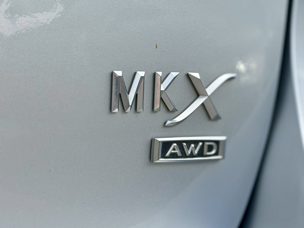 Used 2013 Lincoln MKX AWD image 32