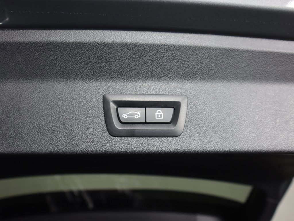 Used 2023 BMW X3 xDrive30i w/ Premium Package image 21