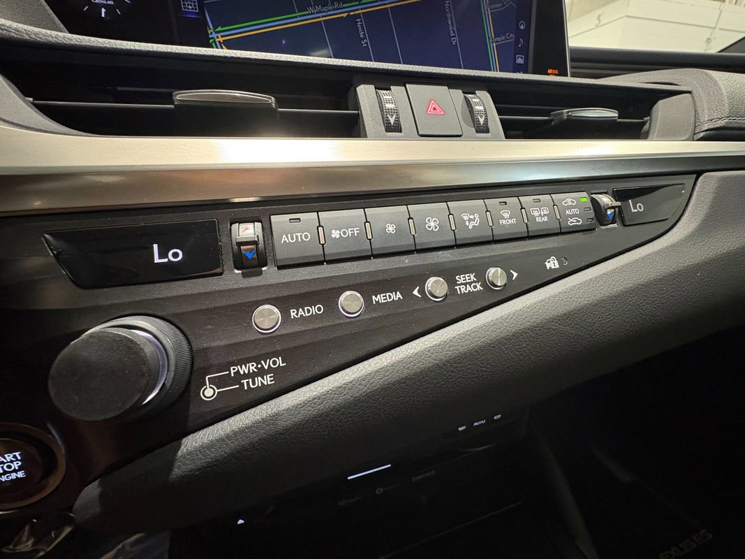 Used 2019 Lexus ES 350 w/ Premium Package FWD image 25