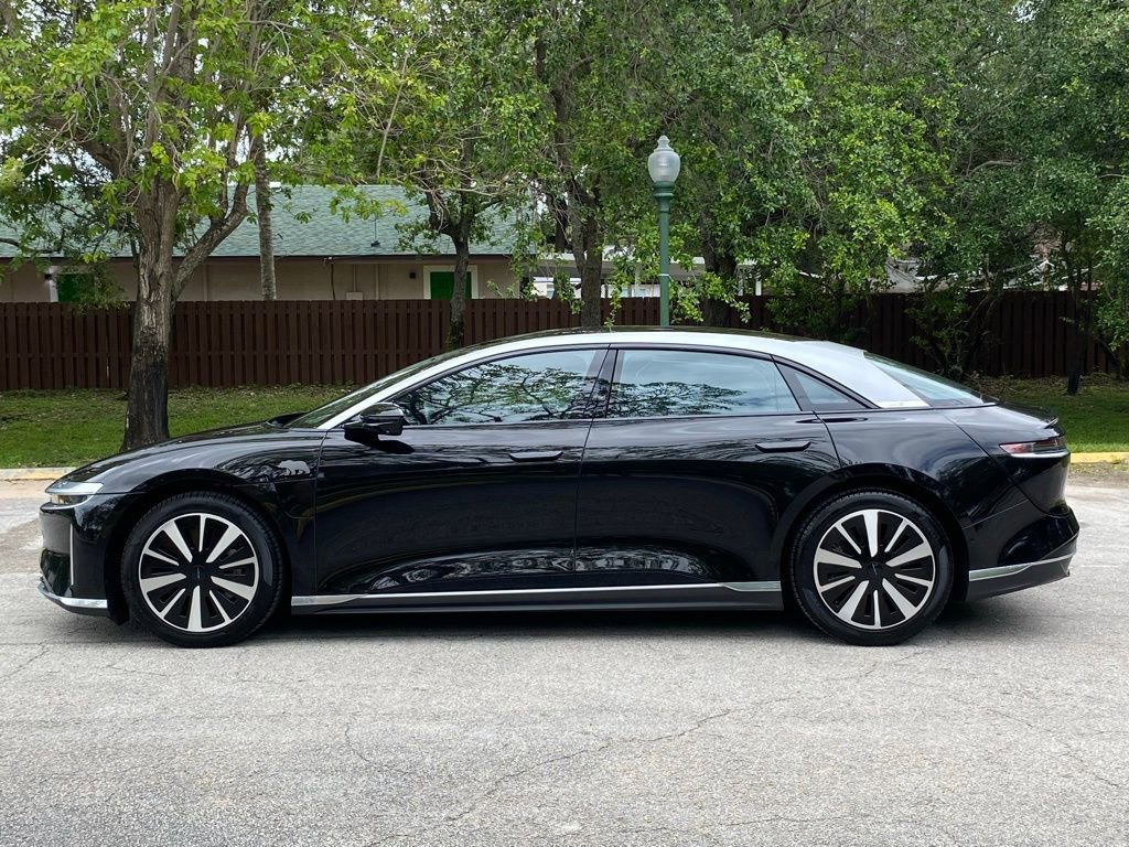 Used 2023 Lucid Air Touring image 5