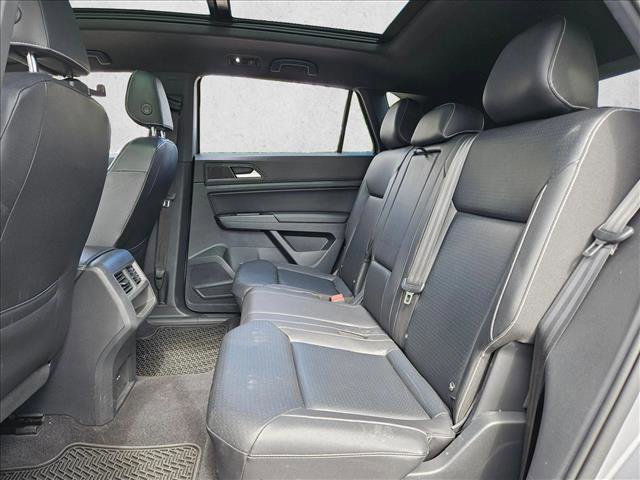 Used 2020 Volkswagen Atlas Cross Sport SEL FWD image 18