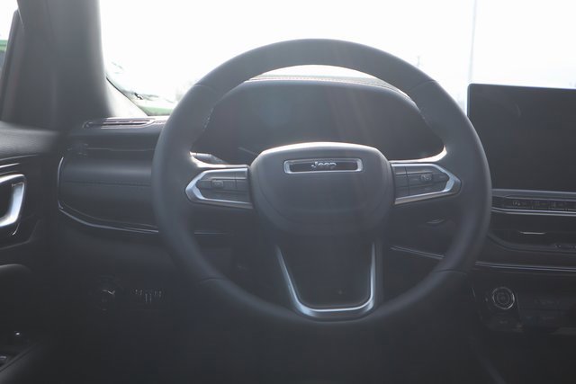 New 2026 Jeep Compass Latitude image 4